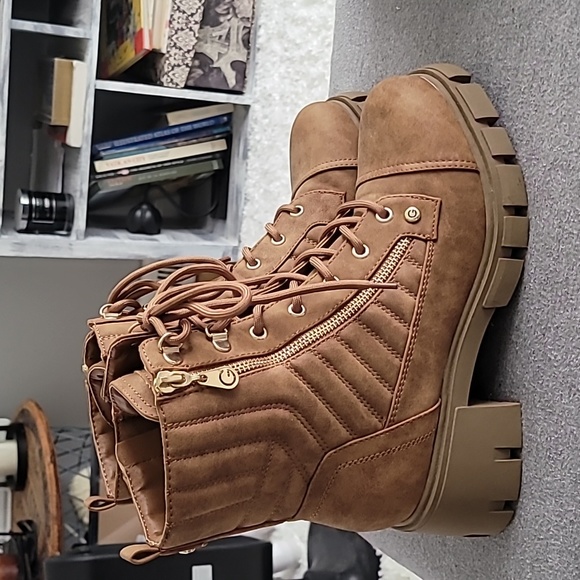 GBG Los Angeles boots - Picture 2 of 6